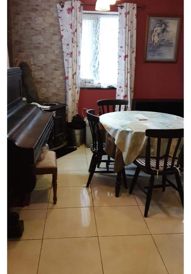 Kilkea North Lodge Self Contained Guest Accommodations מראה חיצוני תמונה