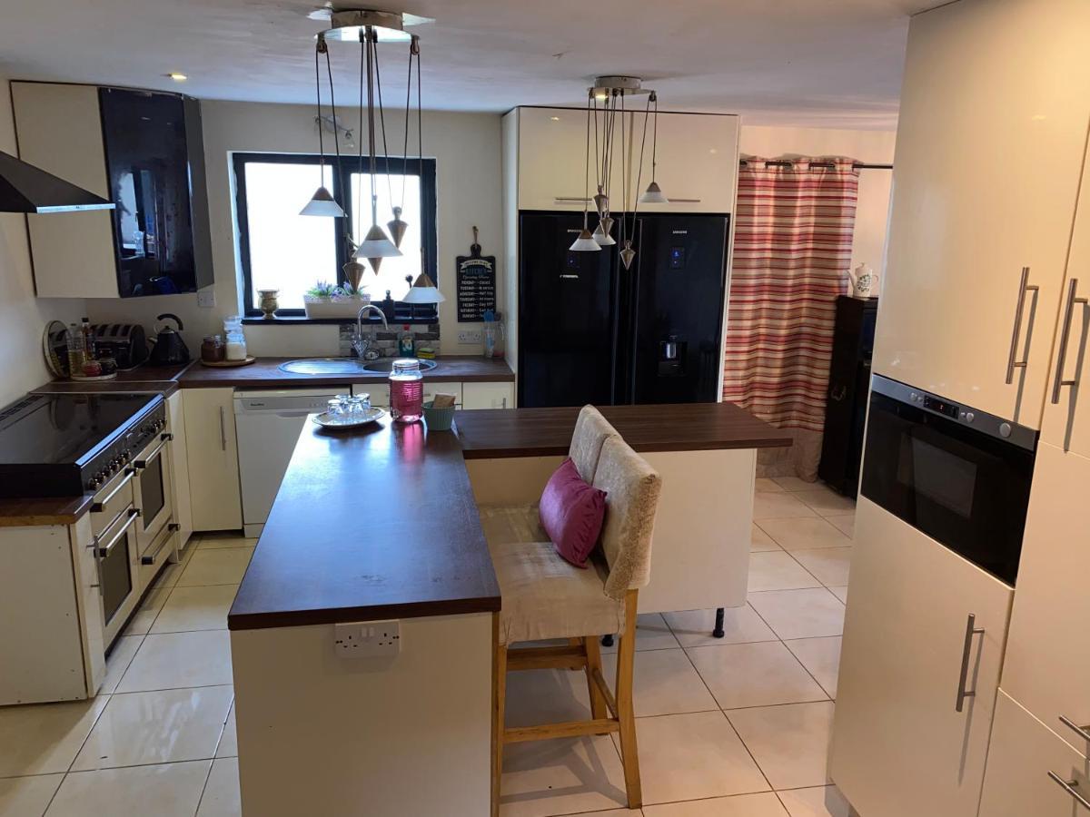 Kilkea North Lodge Self Contained Guest Accommodations מראה חיצוני תמונה