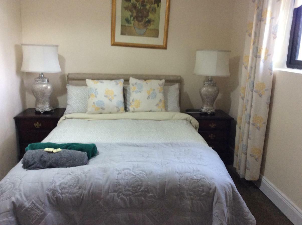 Kilkea North Lodge Self Contained Guest Accommodations מראה חיצוני תמונה